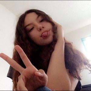 Meet your Posher, Angie